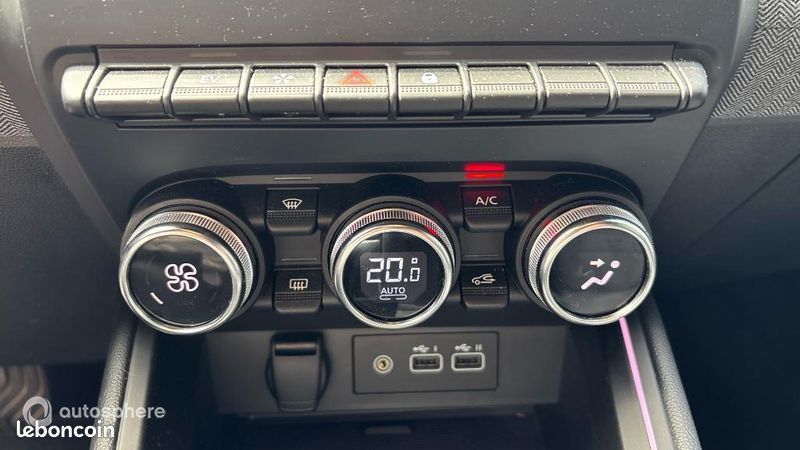 Renault Clio 1.6 E-Tech 145ch full hybrid Techno (image 26)