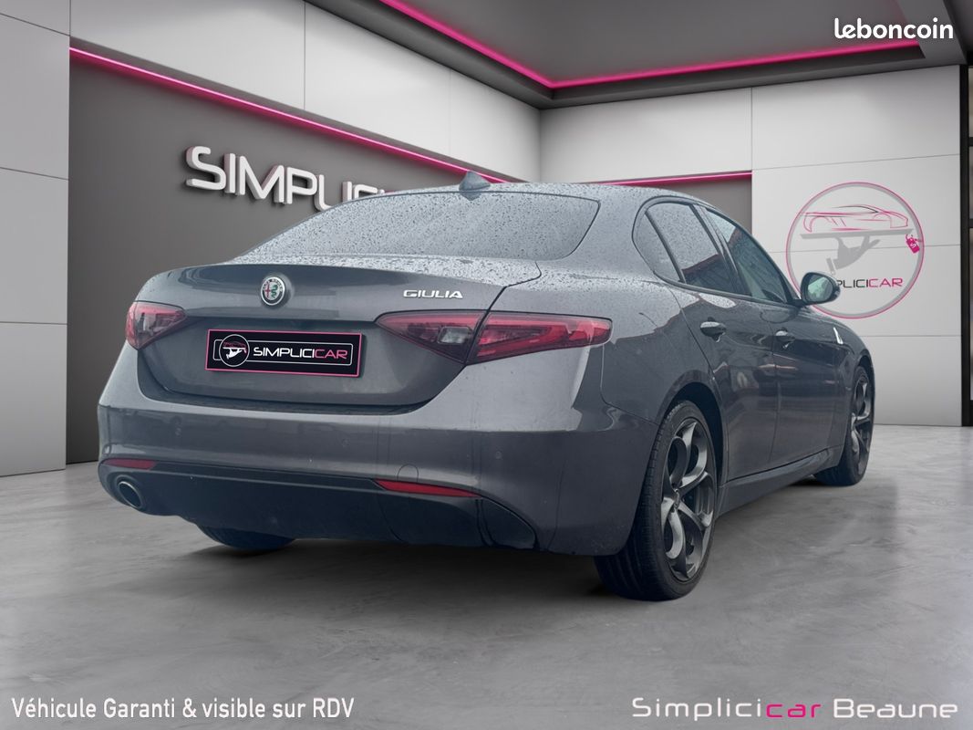 ALFA ROMEO GIULIA 2.2D 136 EDIZIONE AT 136Ch Garantie 12 mois (image 7)