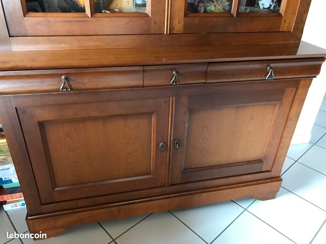 BUFFET VITRINE en merisier massif style Louis Philippe (image 2)