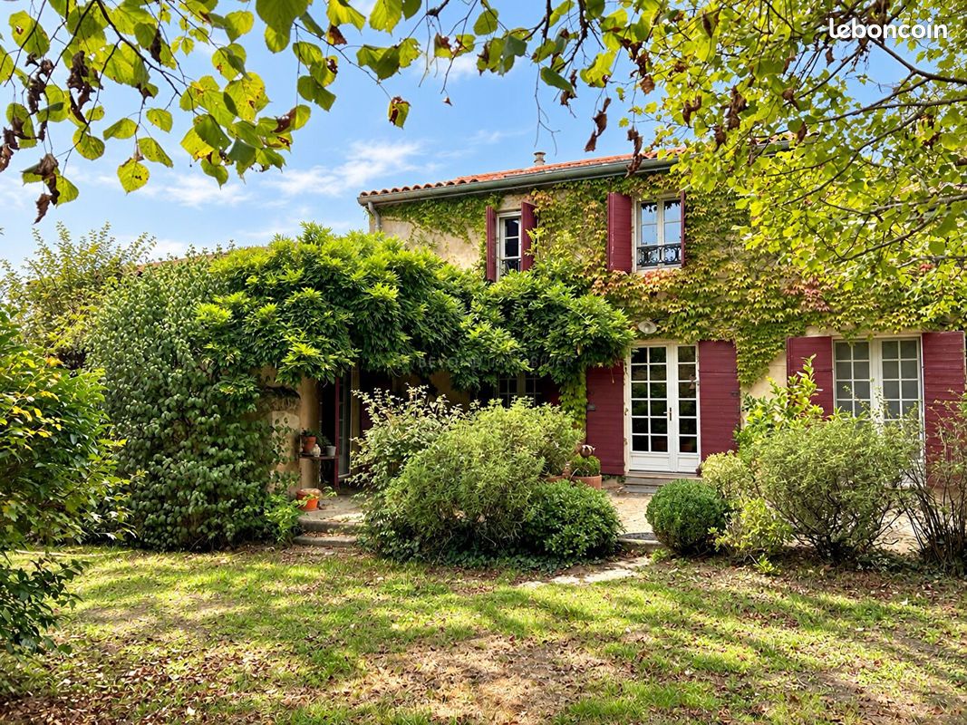 Maison 10 pièces 199 m² · à Créon · 199 m² · 665 000 €
