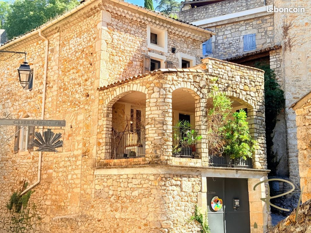 Maison 7 pièces 126 m² · à Rochegude · 126 m² · 296 800 €