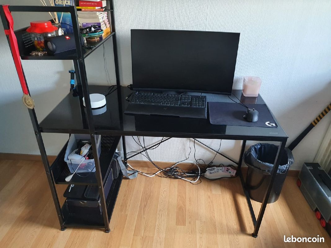 Bureau noir (image 1)