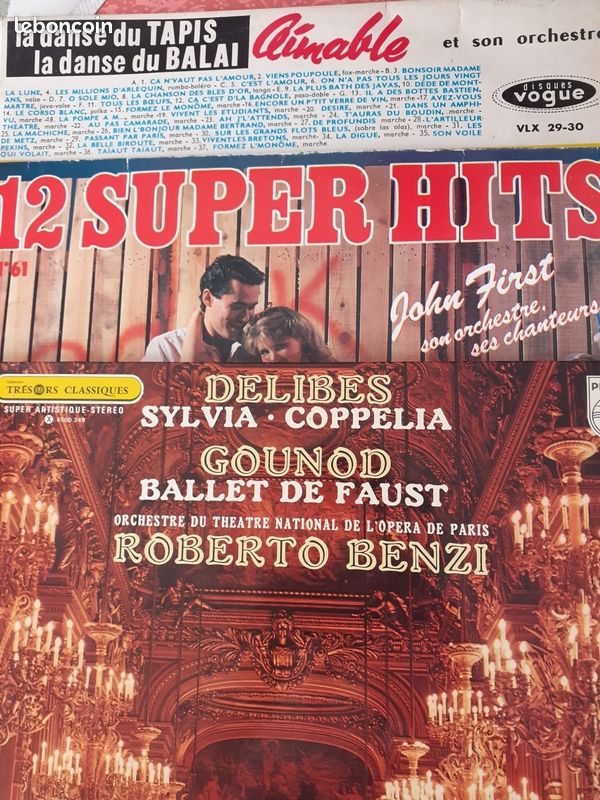 Disque 33 tours 12 super hits (image 1)