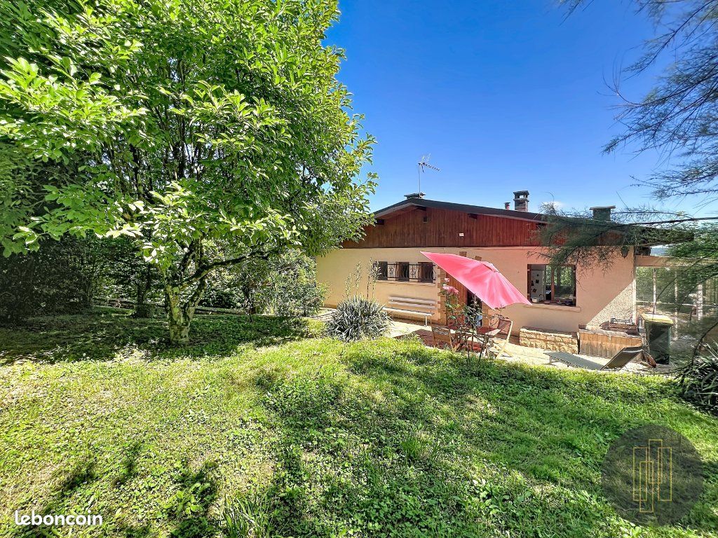 Maison 6 pièces 141 m² · à Saint-Romain-au-Mont-d'Or · 141 m² · 670 000 €