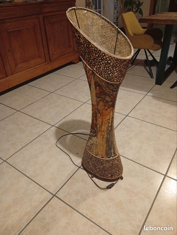 Lampe en peau (image 4)