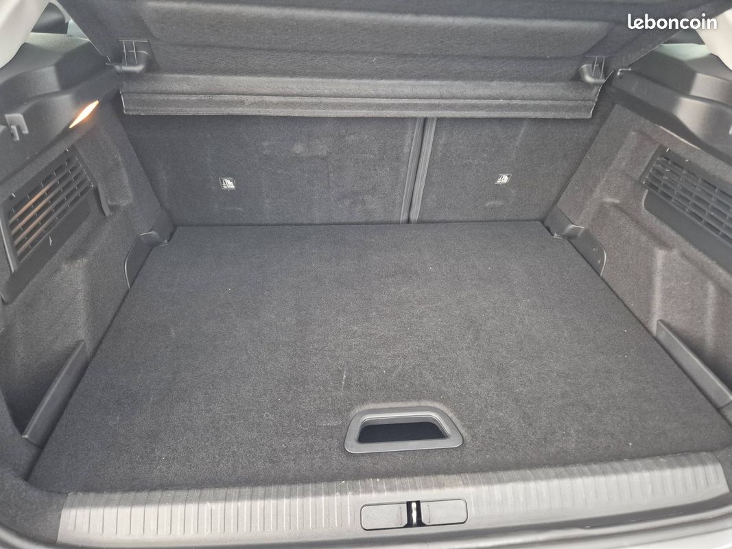 CITROEN C4 BlueHDi 130 S&S EAT8 Feel Pack (image 6)