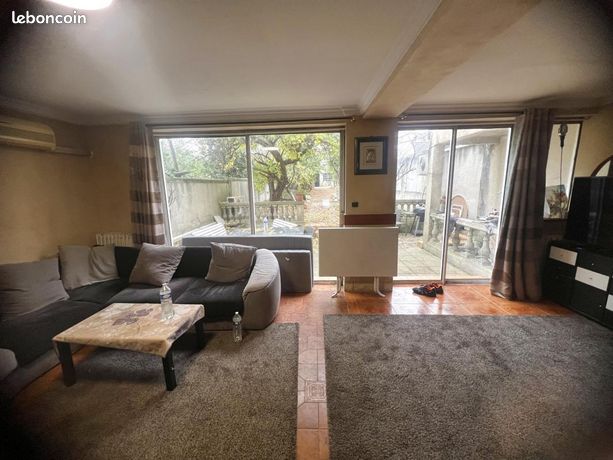 Maison 10 pièces 240 m²
