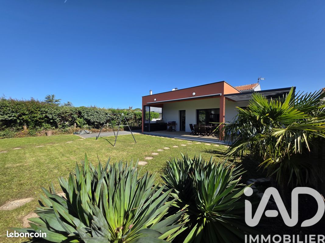 Maison 6 pièces 172 m² · à Fouras · 172 m² · 599 000 €