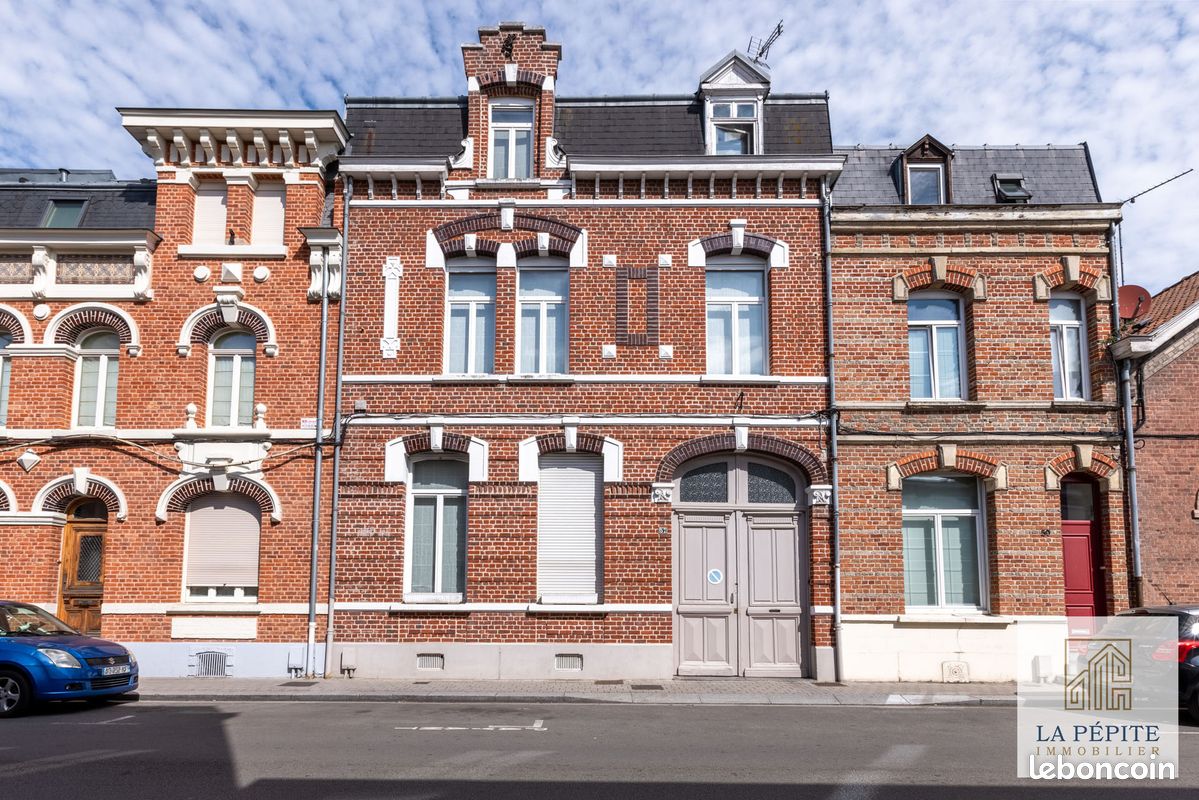 Maison 7 pièces 210 m² · à Valenciennes · 210 m² · 360 000 €