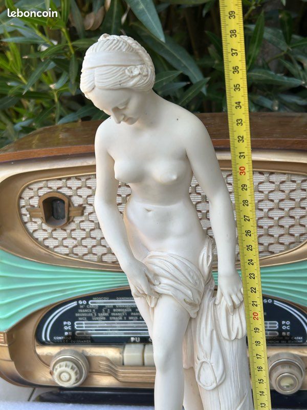 Sculpture Marbre Blanc Femme Nue Signée Drake – Style Art Déco
