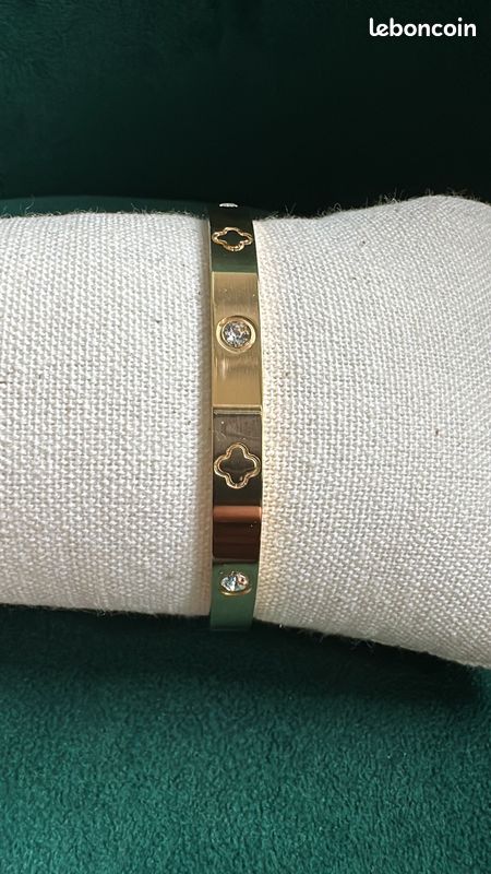 Bracelet (image 3)