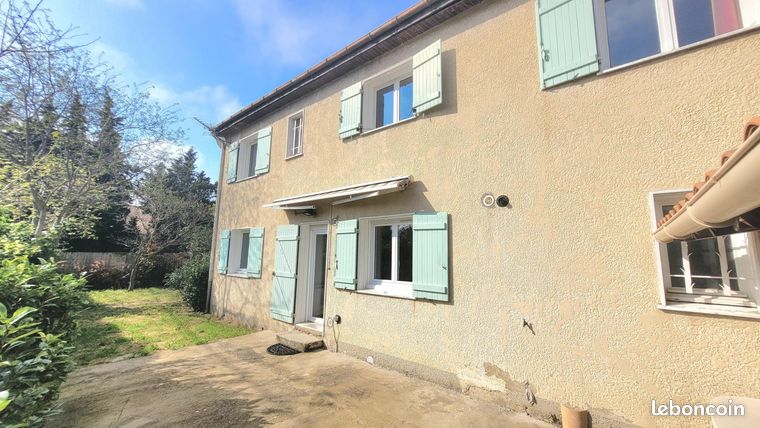 Propriété 7 pièces 145 m²
