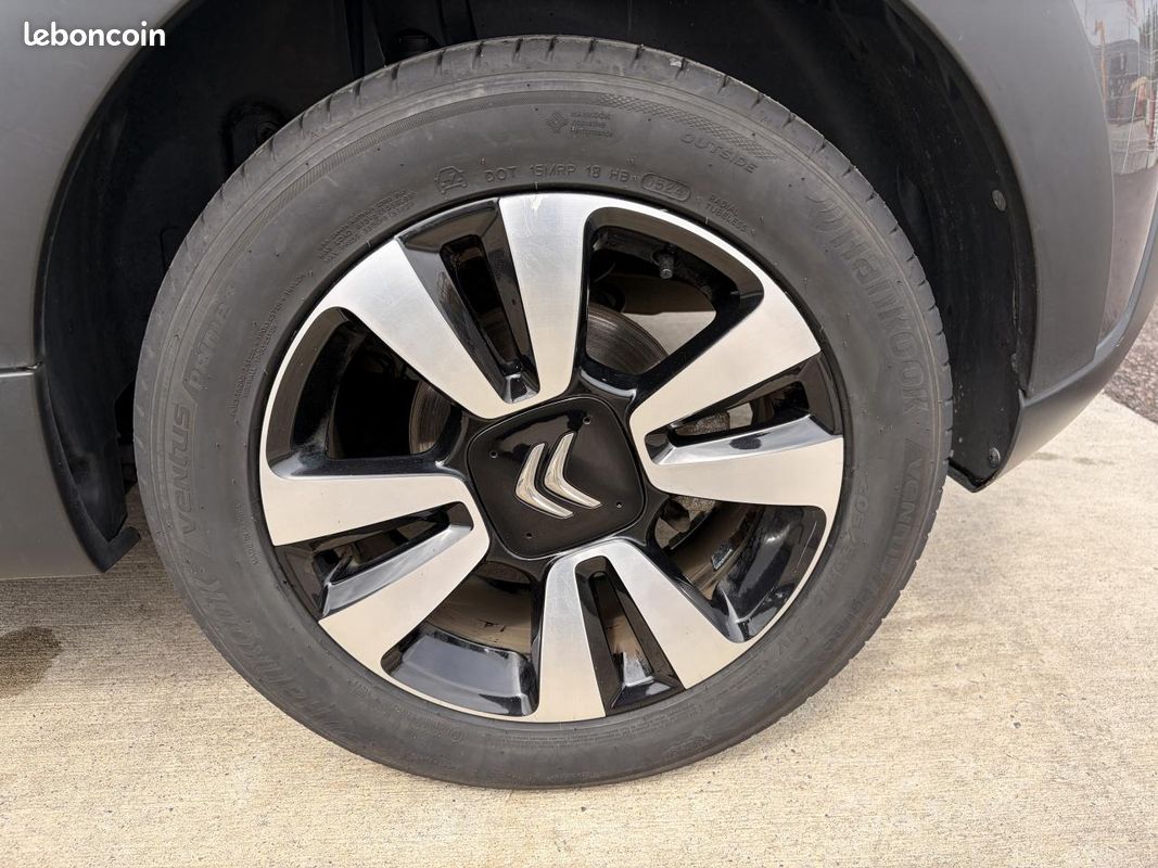 CITROËN C3 PureTech 110 S&S BVM6 Shine Business (image 8)