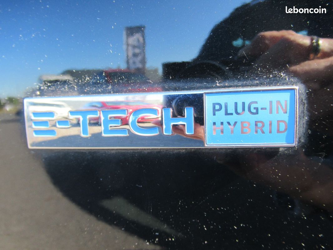 Renault Megane ESTATE E-TECH PLUG-IN HYBRID 160 CV Evolution (image 27)