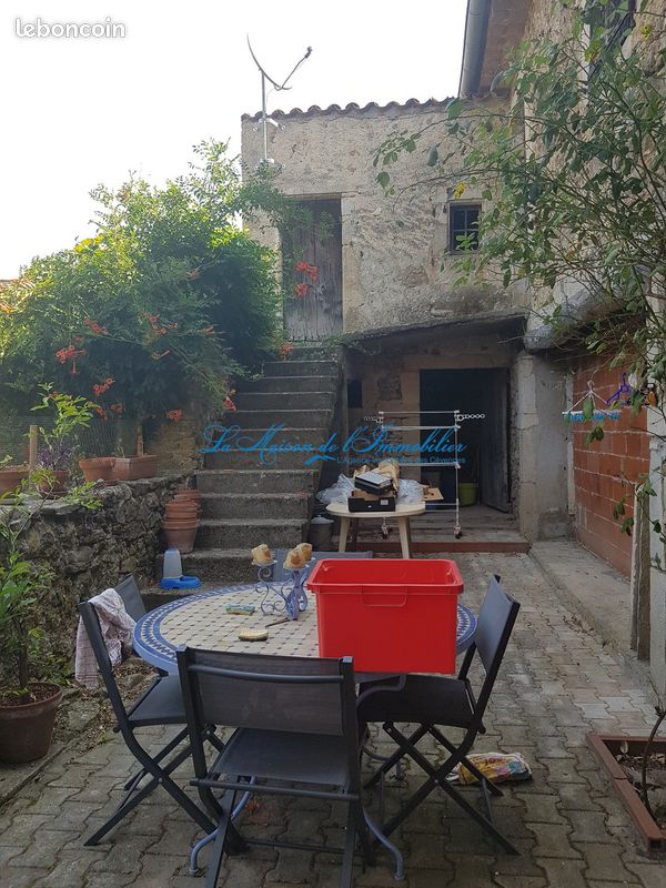 Maison 6 pièces 232 m² · à Lasalle · 232 m² · 220 000 €