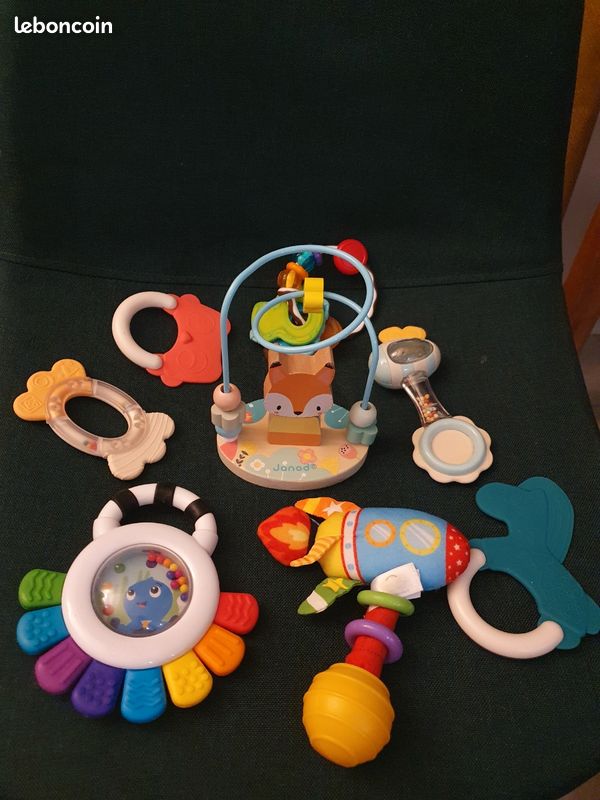 Lot De Jouets Hochets Divers - Occasion - Parfait Pour Bébé