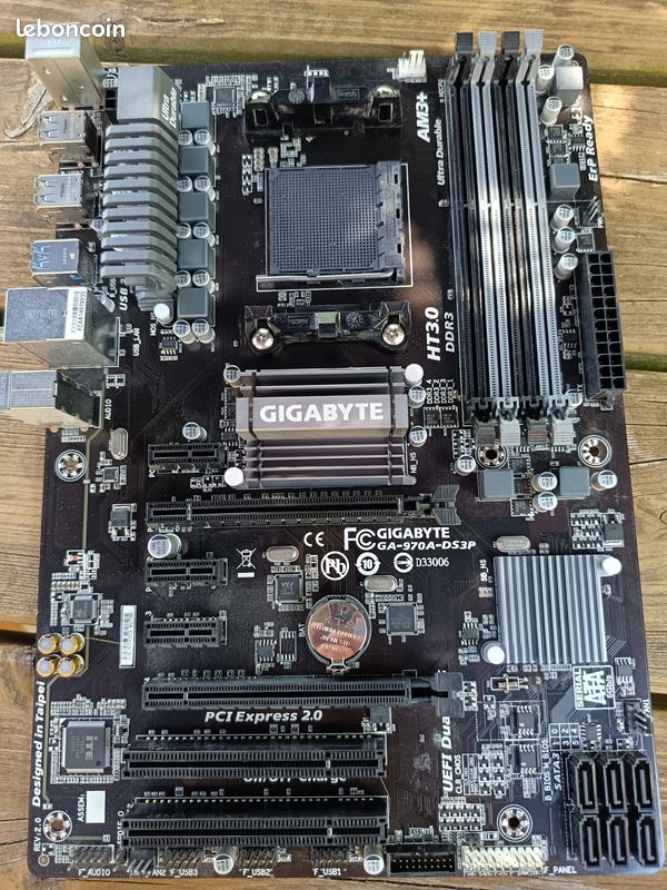 Carte mère GIGABYTE GA 970A DS3P (image 1)