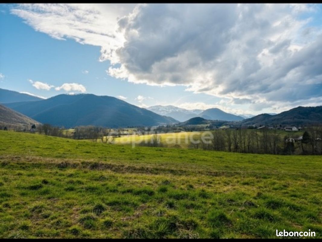 Terrain 3 477 m² Montserie · à Montsérié · 55 600 €