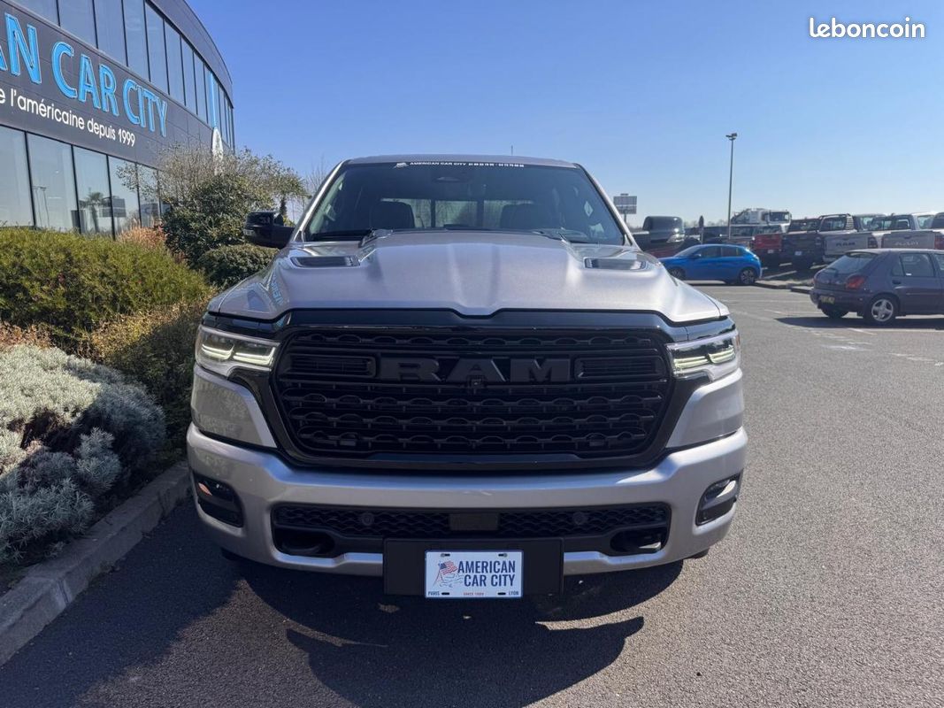 Dodge ram 1500 crew limited night edition rambox 2025 (image 9)