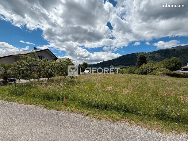 Terrain 4776 m² CESARCHES