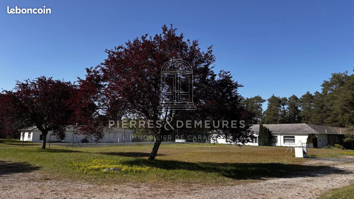 Immeuble 10 pièces 247 m² · à Velles · 247 m² · 577 500 €