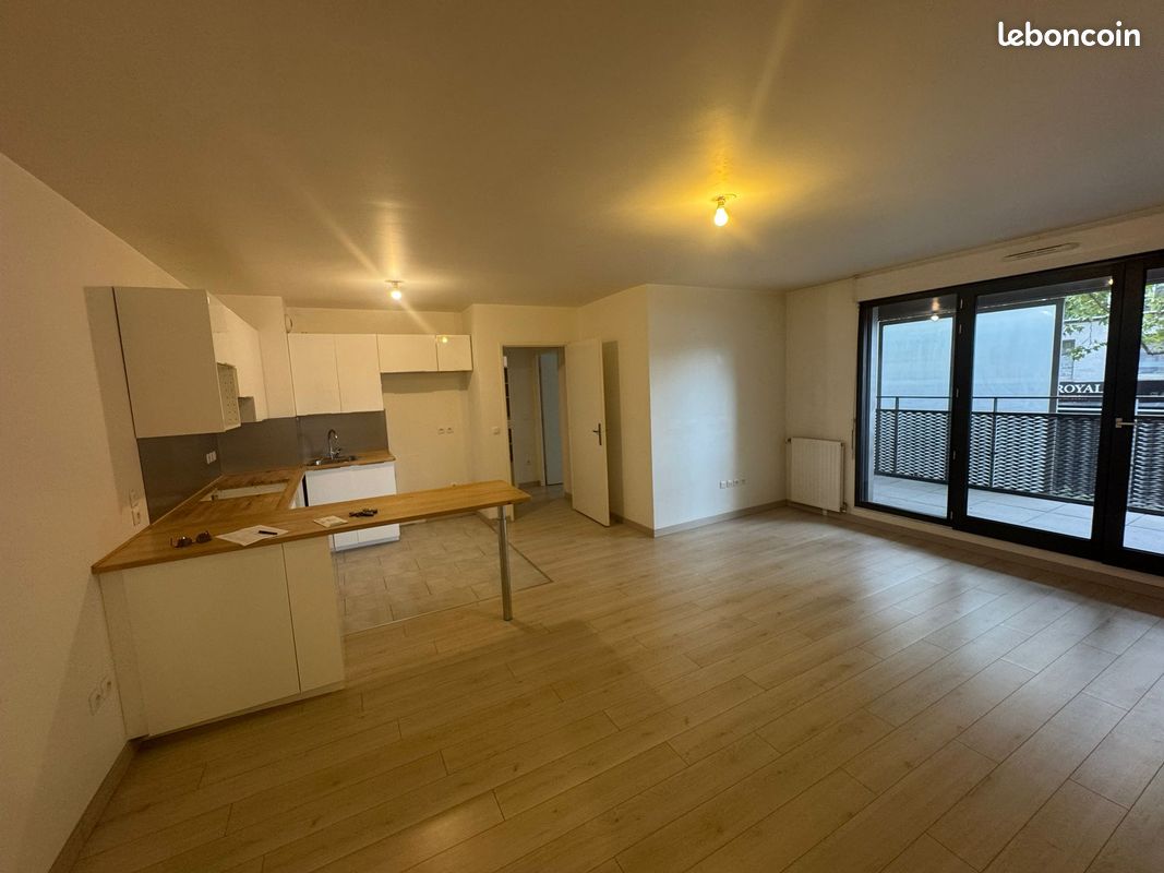 Appartement a louer montreuil - 3 pièce(s) - 64 m2 - Surfyn