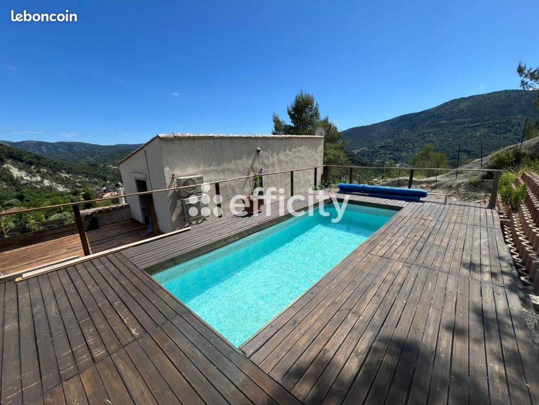 Maison 7 pièces 180 m² · à Contes · 180 m² · 690 000 €