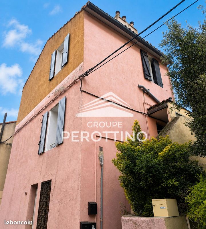 Local commercial 7 pièces · à Marseille · 315 000 €