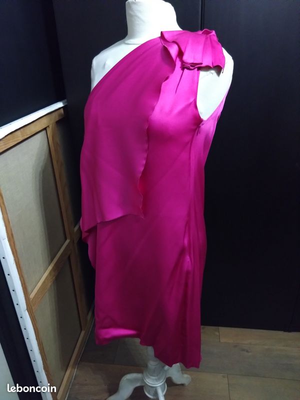 Robe CH Carolina Herrera T38 fuchsia soie satinée asymétrique cocktail luxe (image 1)