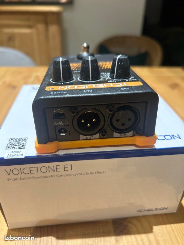TC Helicon VoiceTone E1 Echo and Tap Delay Vocal Processor (image 2)