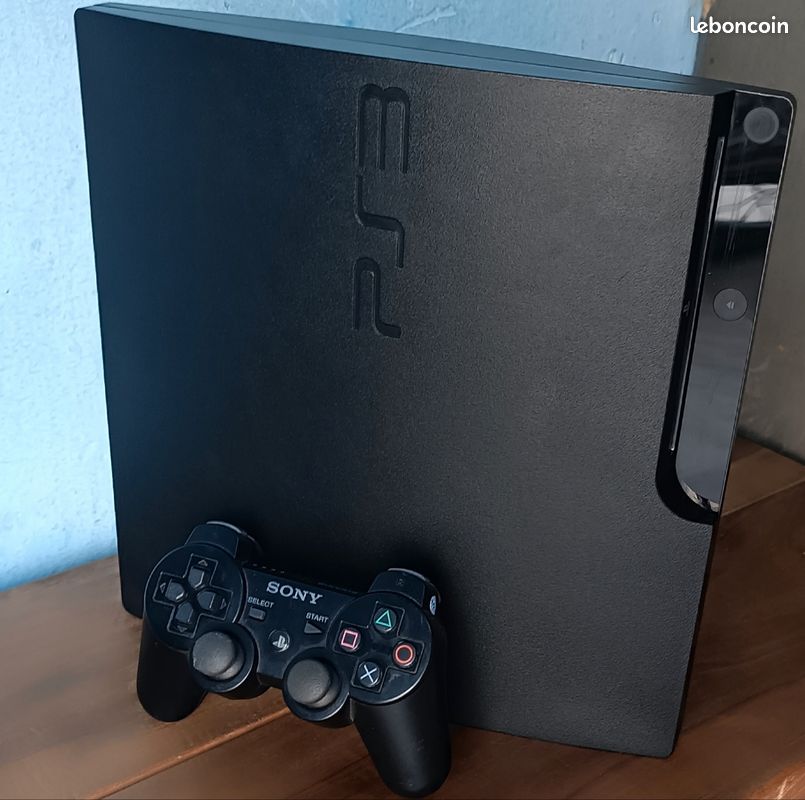 Playstation 3 Slim (image 1)