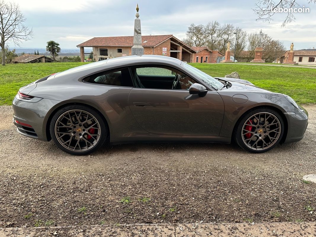 PORSCHE 911 (992) CARRERA 2S 450 ch AKRAPOVIC (image 10)
