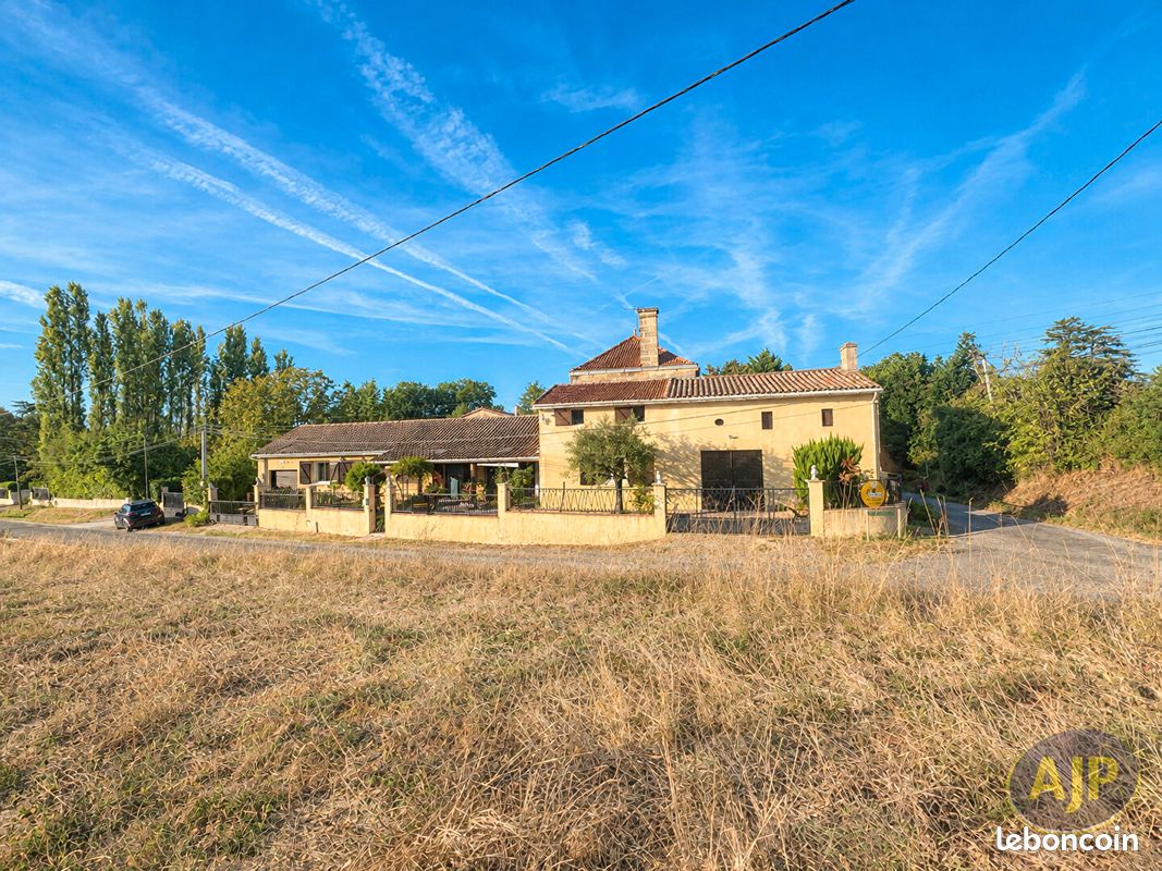 Maison 6 pièces 158 m² · à Nérigean · 158 m² · 243 650 €