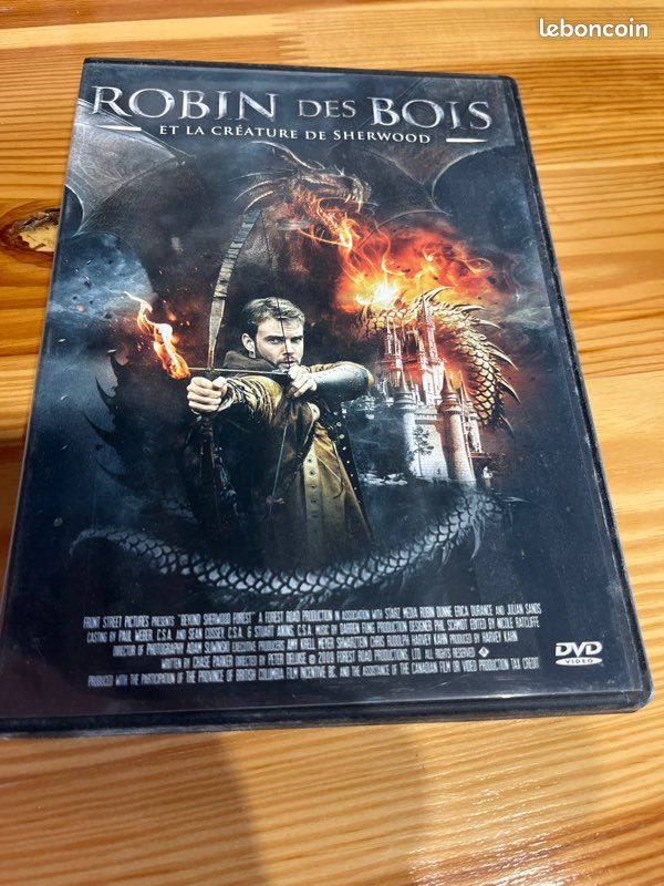 DVD robin des bois et la créature de Sherwood (image 1)