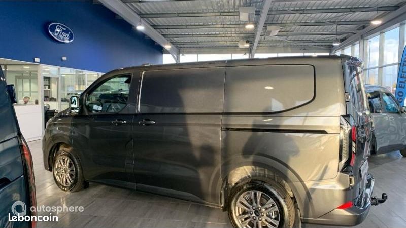 Ford Transit Custom Véhicule utilitaire ou Société 320 L1H1 2.0 EcoBlue 136ch Multicab Limited BVA8 (image 8)