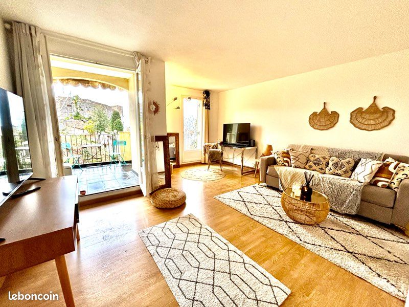 Appartement 4 pièces 83 m² · à Roquebrune-Cap-Martin · 83 m² · 2 300 €/mois