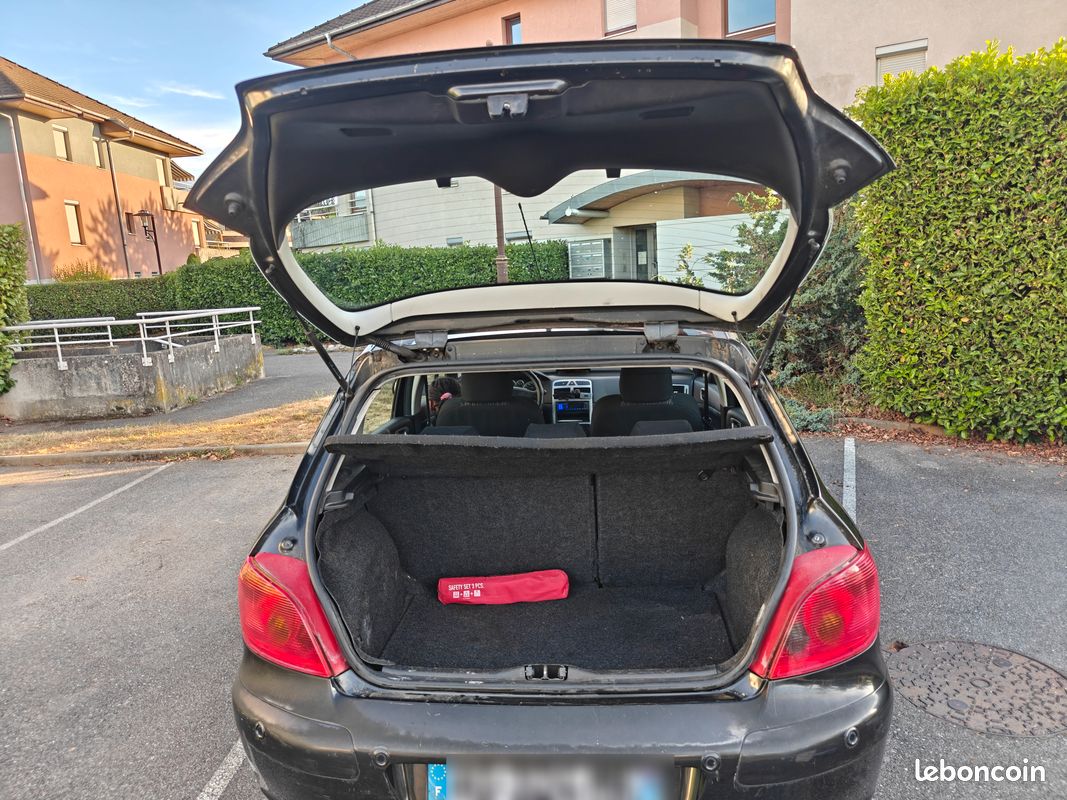 Peugeot 307 HDI 2.0 XS Premium 20044 (image 4)