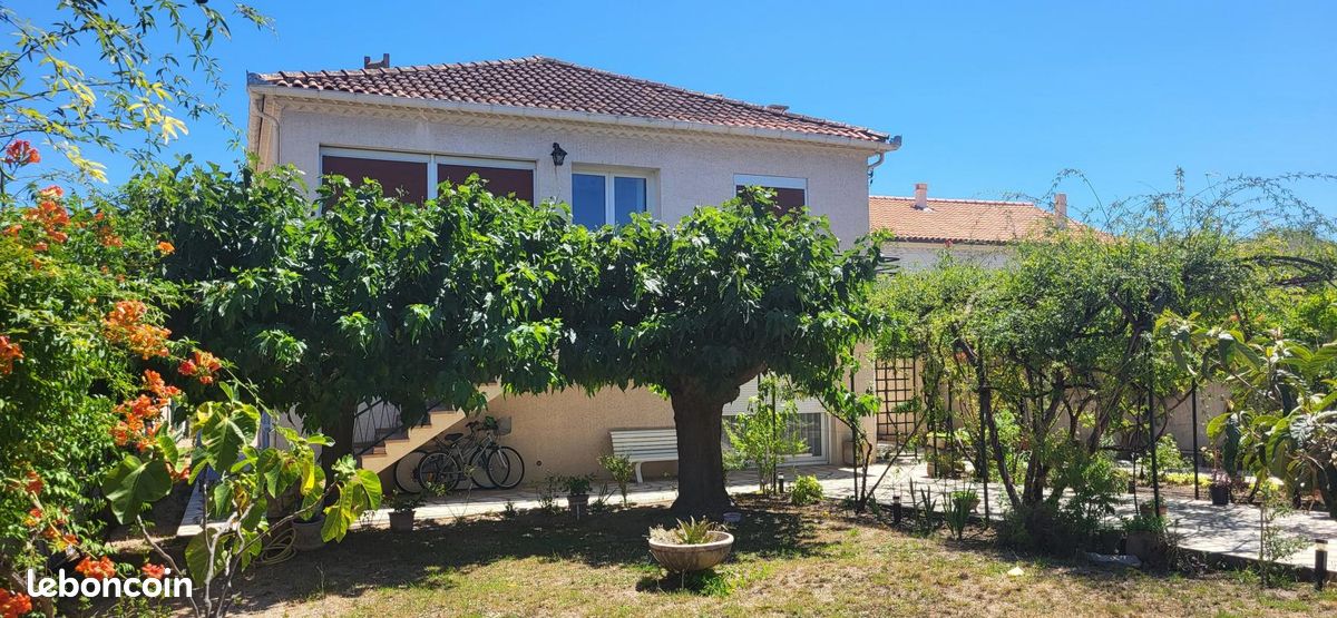 Maison 8 pièces 189 m² · à Uchaud · 189 m² · 420 000 €