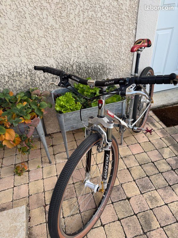 VTT vintage Sunn 5000 manitou (image 3)
