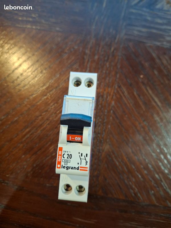 Disjoncteur Legrand 064 62 Type C3 - Neuf En Excellent état