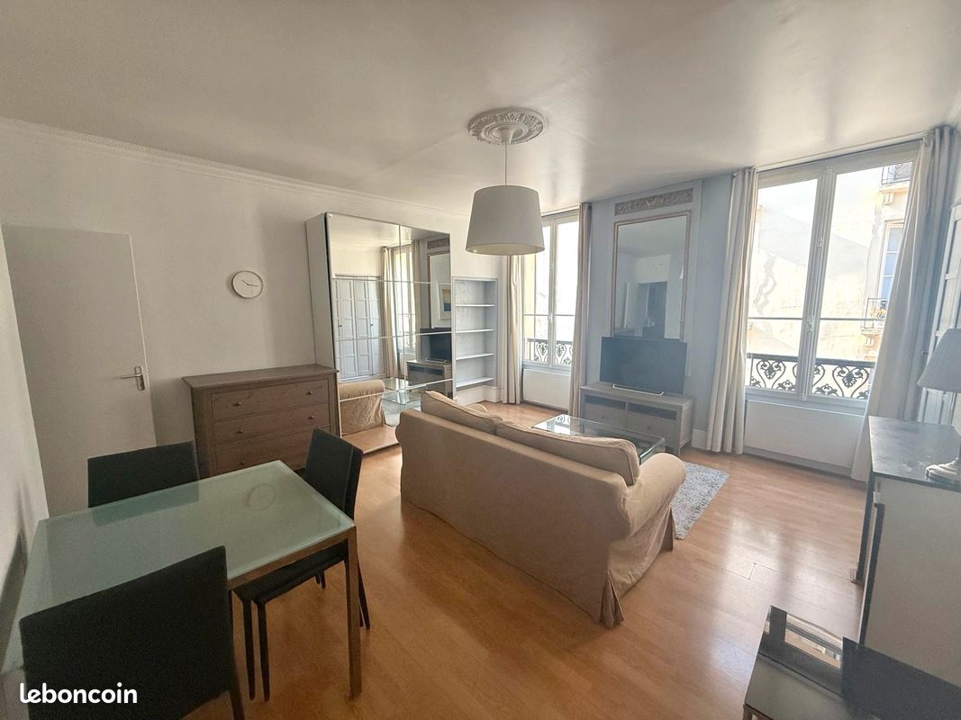 Appartement 2 pièces 35 m² · à Versailles · 35 m² · 1 250 €/mois