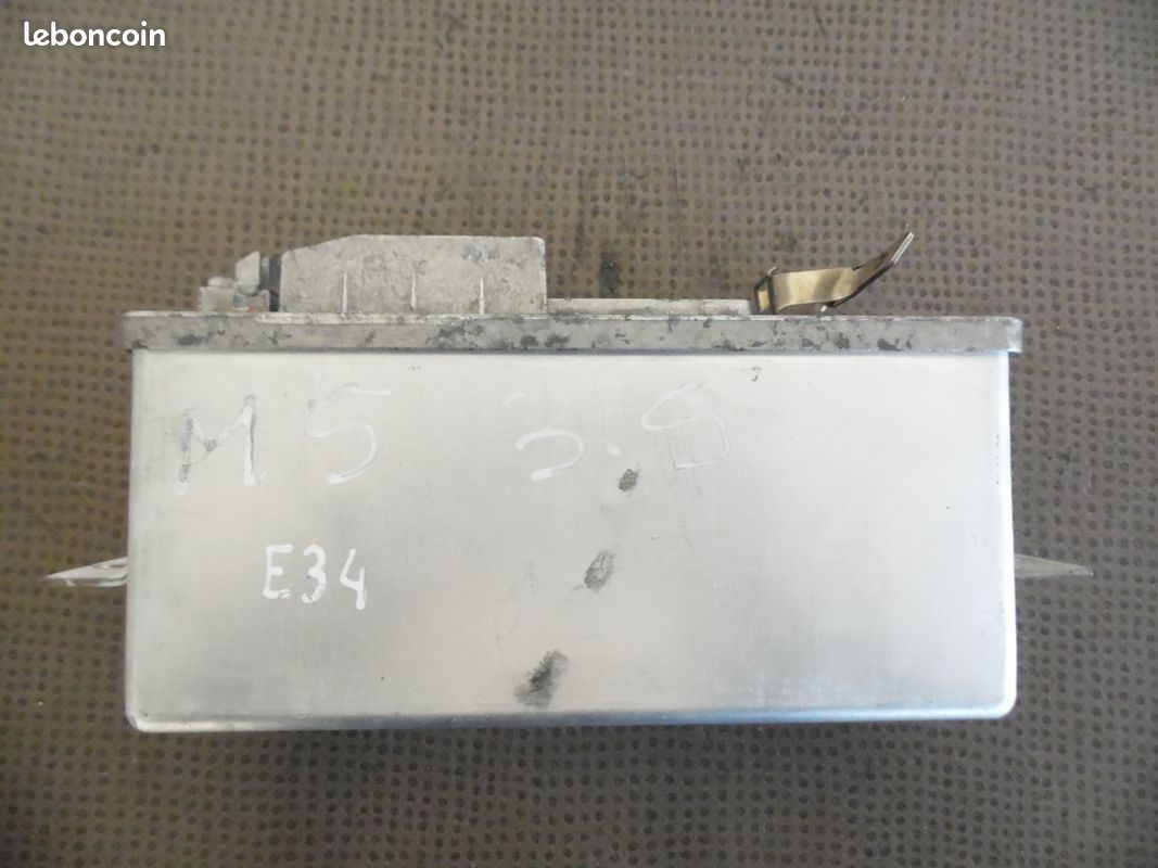 Calculateur ABS 34521158958 BMW M5 E34 (image 1)