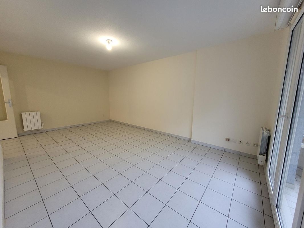 Appartement 3 pièces 64 m² · à Grenoble · 64 m² · 899 €
