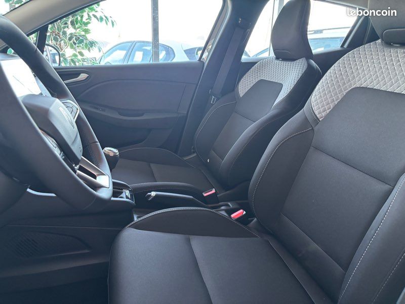 Renault clio 5 Neuve Blue DCI 100ch Évolution disponible Garantie 12/2028 (image 13)