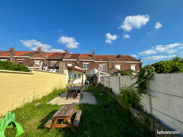 Propriété 4 pièces 90 m²
