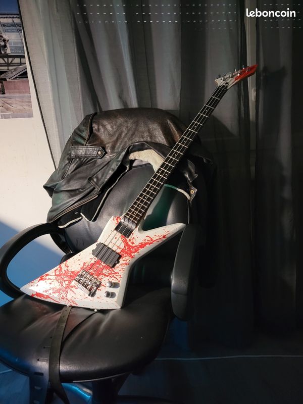 Basse custom faite à la main (image 2)