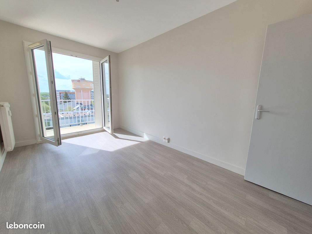 Appartement 4 pièces 76 m² · à Joué-lès-Tours · 76 m² · 819 €