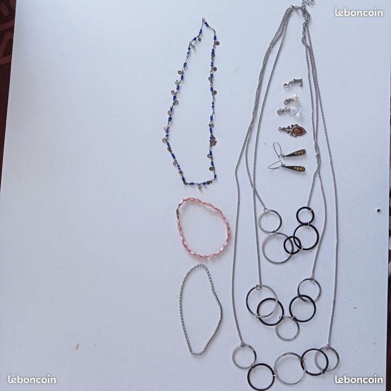 Lot bijoux fantaisie et vintage | Kaufen auf Ricardo