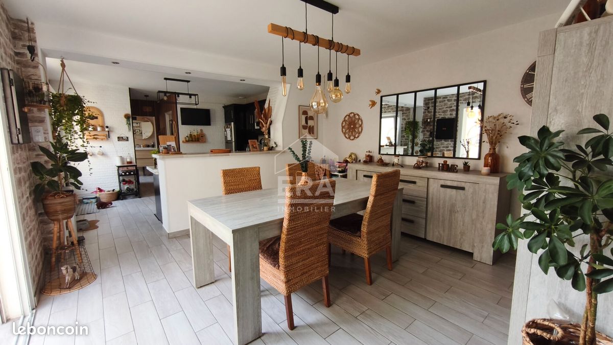 Maison 6 pièces 113 m² · à Méricourt · 113 m² · 184 000 €