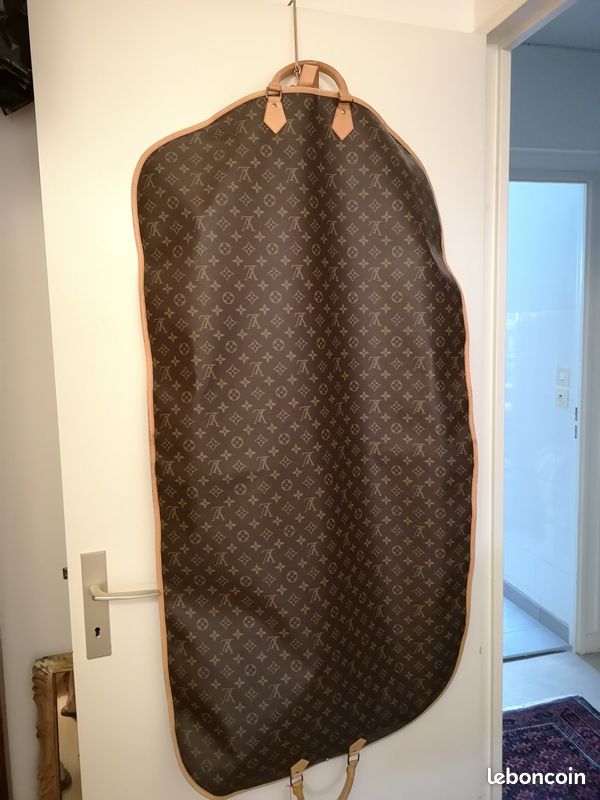 Louis Vuitton housse à vêtements très bon état (image 3)